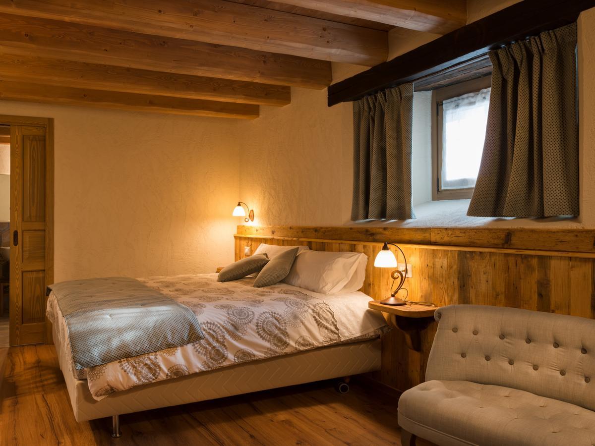 Chambres d'hôtes La Moraine Enchantée Gressan Extérieur photo